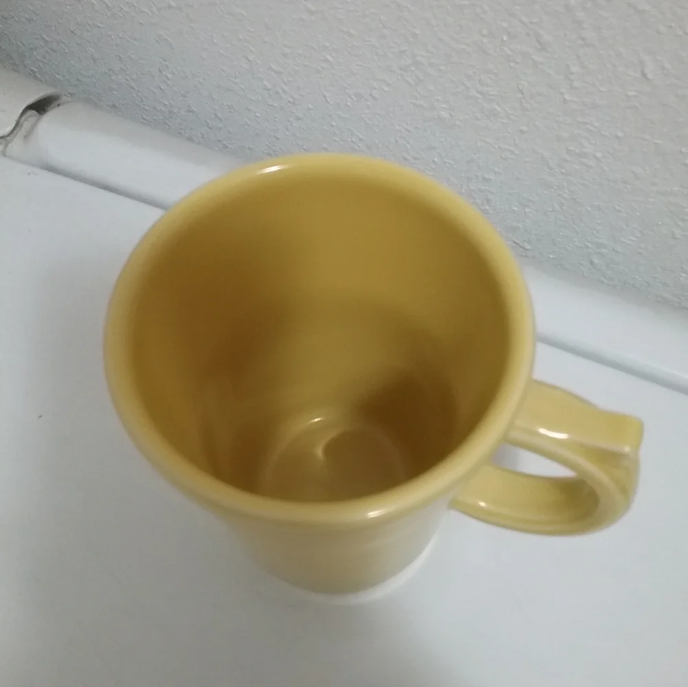 Fiesta light yellow mug - Picture 5 of 6